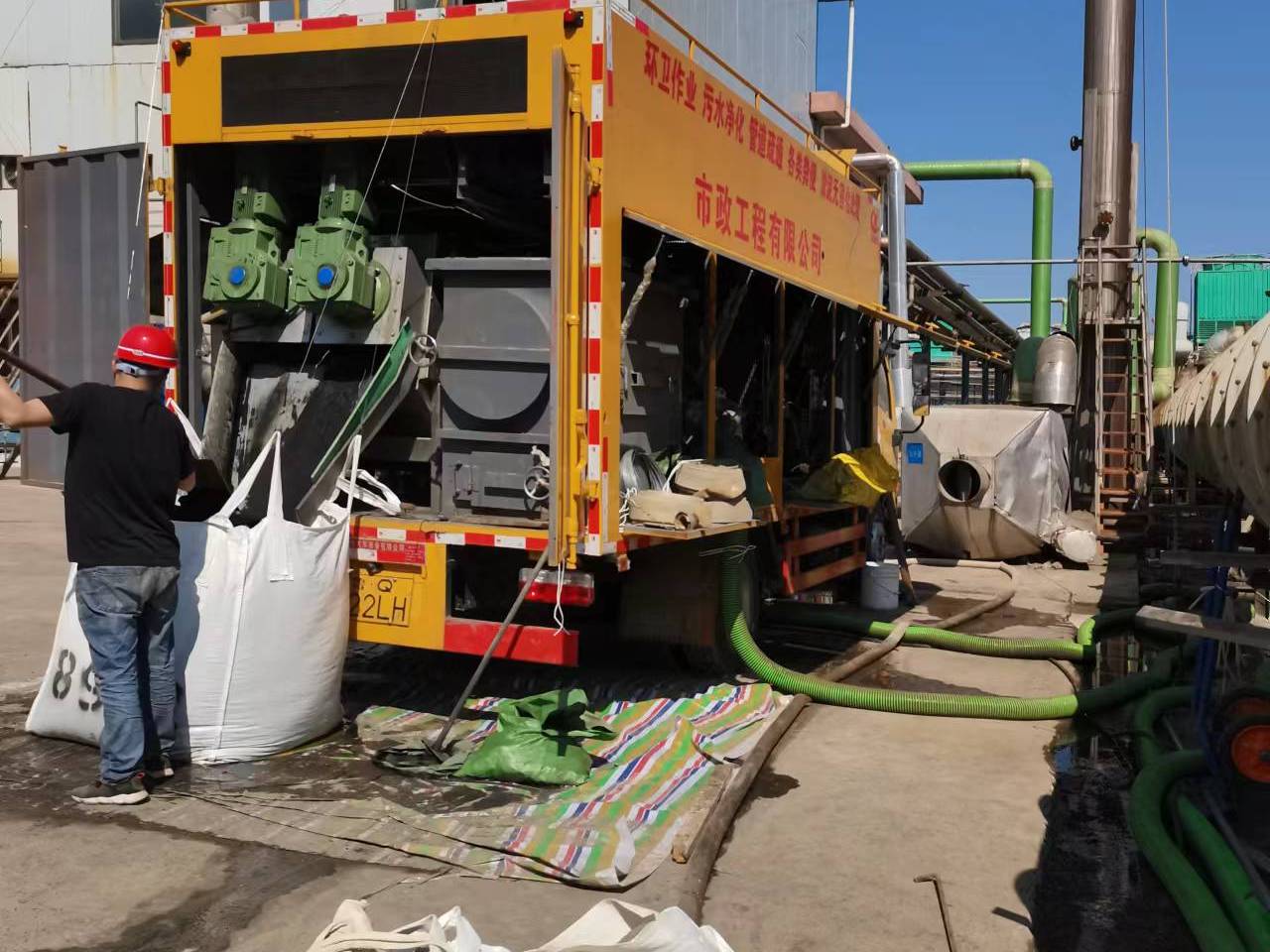 尉氏淤泥压干处理